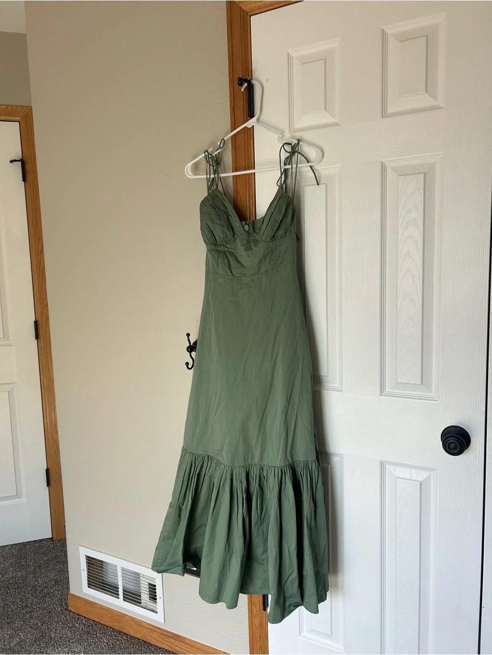 Abercrombie & Fitch Sage Green Tie-Strap Midi Dress size xs